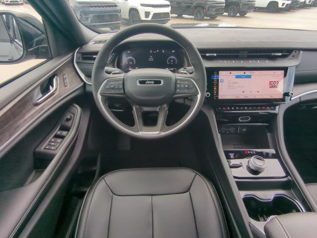 New 2027 Jeep Grand Cherokee Limited AWD/4WD image 19