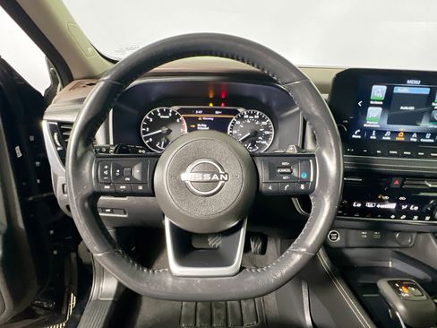 Used 2022 Nissan Rogue SL w/ SL Premium Package FWD image 17