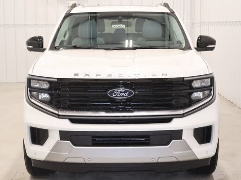 New 2026 Ford Expedition Platinum w/ Platinum Ultimate Package AWD/4WD image 4