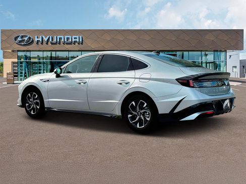 New 2025 Hyundai Sonata SEL image 4