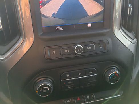 Used 2020 Chevrolet Silverado 1500 Custom w/ Custom Max Trailering Package image 15