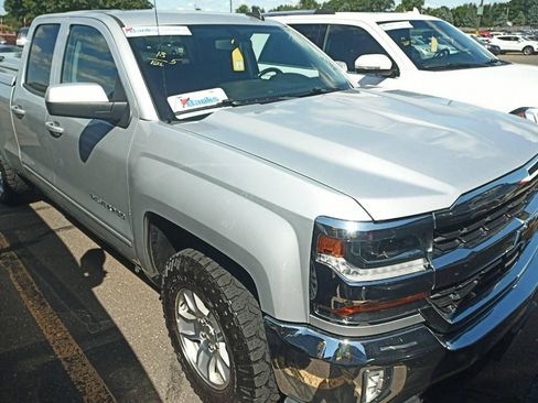 Used 2018 Chevrolet Silverado 1500 LT w/ All Star Edition AWD/4WD image 3