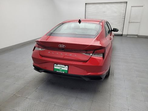 Used 2023 Hyundai Elantra SEL FWD image 7