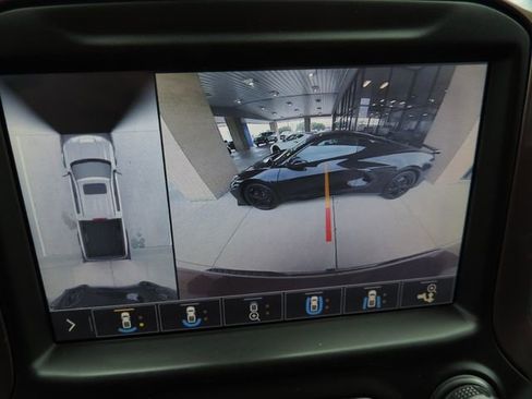 Used 2019 Chevrolet Silverado 1500 High Country w/ Technology Package image 32