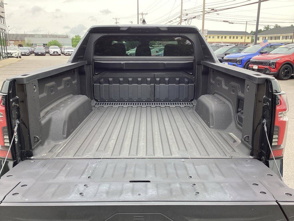 Used 2024 Chevrolet Silverado EV RST AWD/4WD image 7