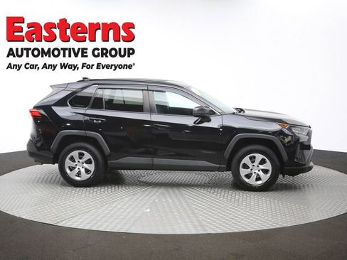 Used 2021 Toyota RAV4 LE AWD/4WD image 44