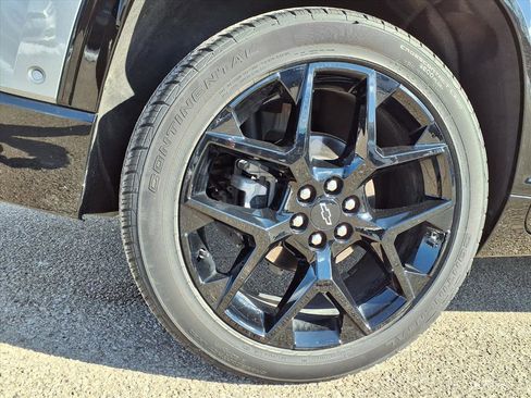 Used 2024 Chevrolet Traverse RS w/ LPO, Floor Liner Package image 42