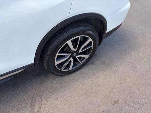 Used 2020 Nissan Rogue SL AWD/4WD image 34