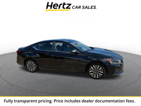 Used 2026 Nissan Altima 2.5 SV FWD image 1