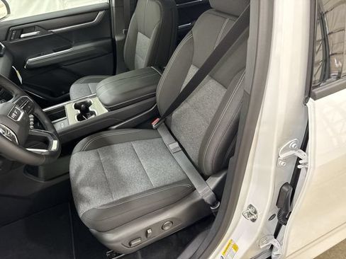 New 2026 GMC Acadia Elevation FWD image 19