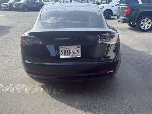 Used 2020 Tesla Model 3 Standard Range image 4