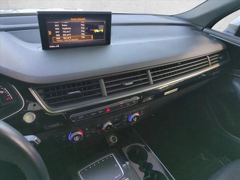 Used 2017 Audi Q7 2.0T Premium Plus w/ Premium Plus Package image 15