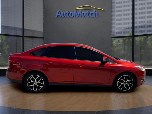 Used 2018 Ford Focus SEL FWD image 13