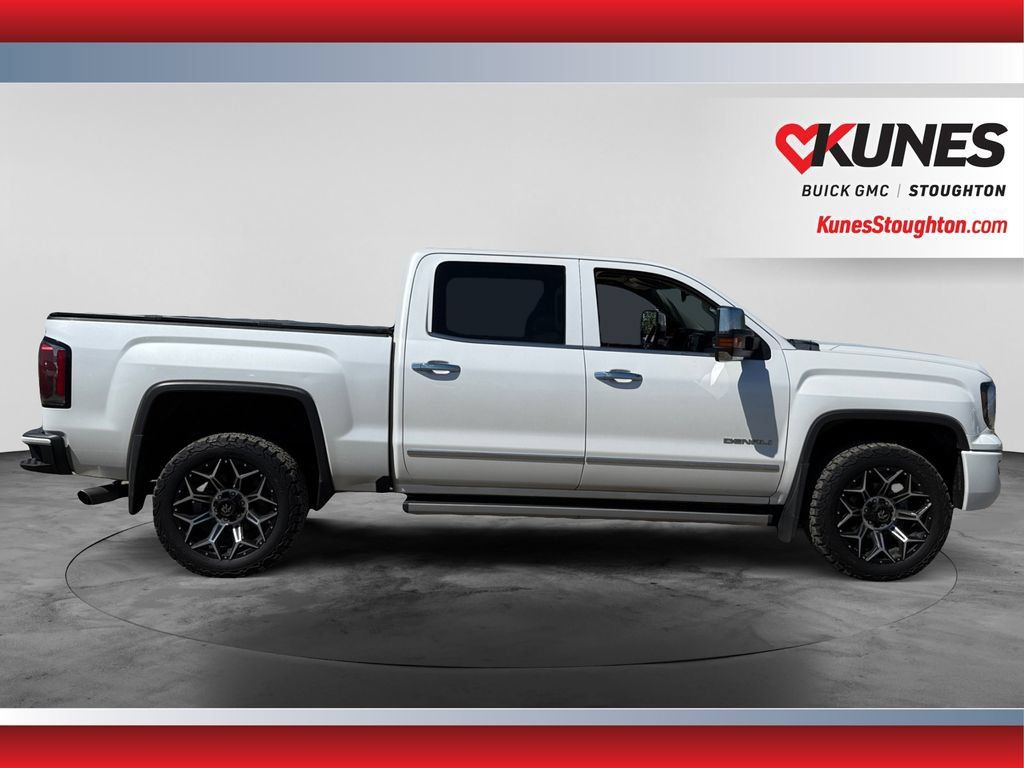 Used 2018 GMC Sierra 1500 Denali w/ Denali Ultimate Package AWD/4WD image 10