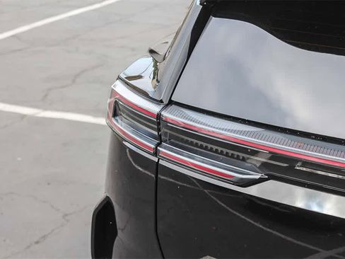 Used 2025 Polestar Polestar 3 image 8