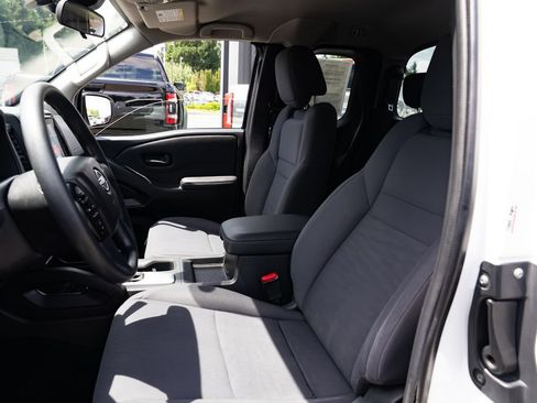 Used 2022 Nissan Frontier S RWD image 16