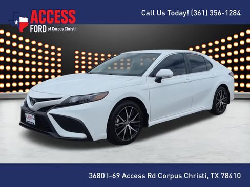 Used 2023 Toyota Camry SE FWD image 4
