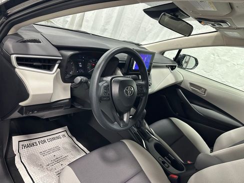 Used 2025 Toyota Corolla LE w/ LE Premium Package image 15