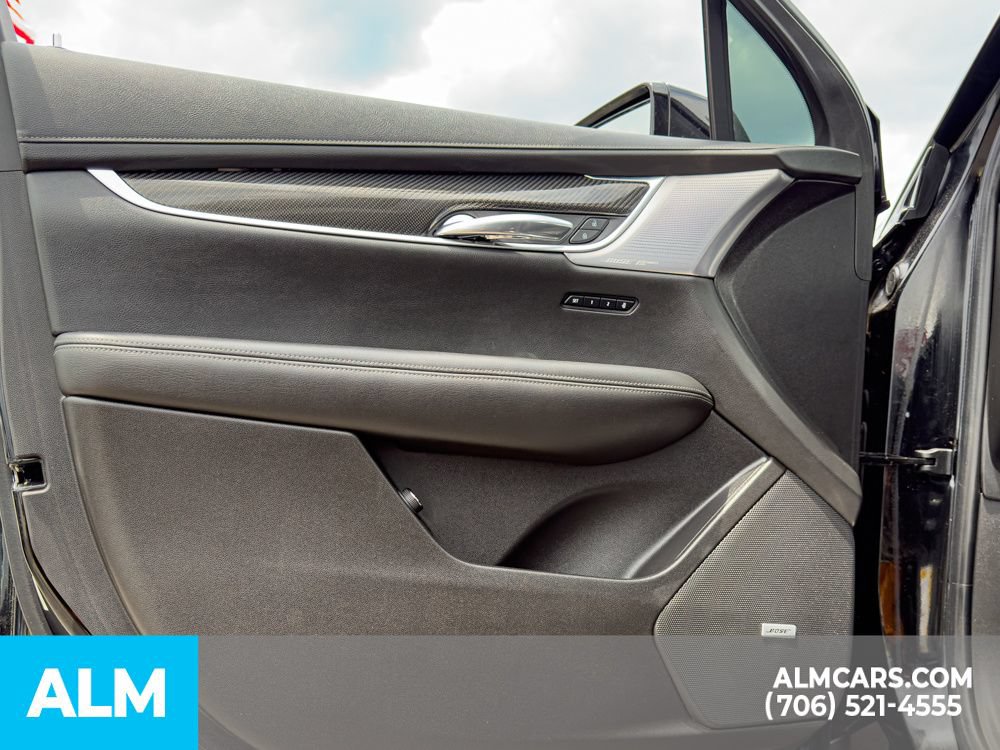 Used 2024 Cadillac XT6 Sport w/ LPO, Onyx Lite Package AWD/4WD image 12