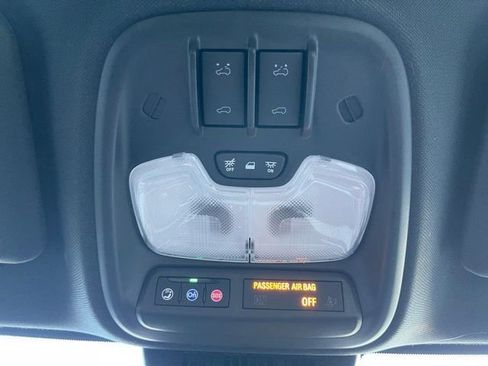 Used 2024 GMC Canyon AT4X image 22