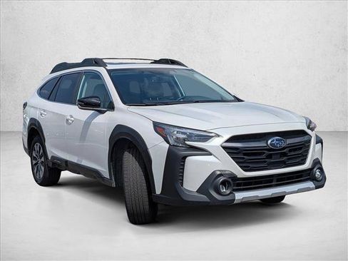 Used 2024 Subaru Outback Limited AWD/4WD image 3