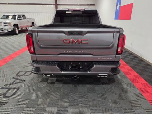 Used 2022 GMC Sierra 1500 Denali w/ Denali Premium Package image 12