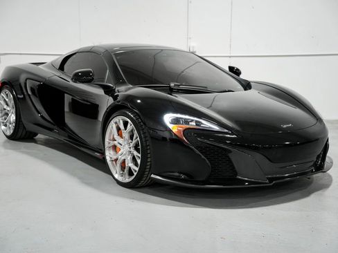 Used 2015 McLaren 650S Spider image 10