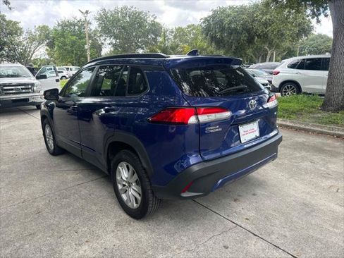 Used 2022 Toyota Corolla Cross LE FWD image 9