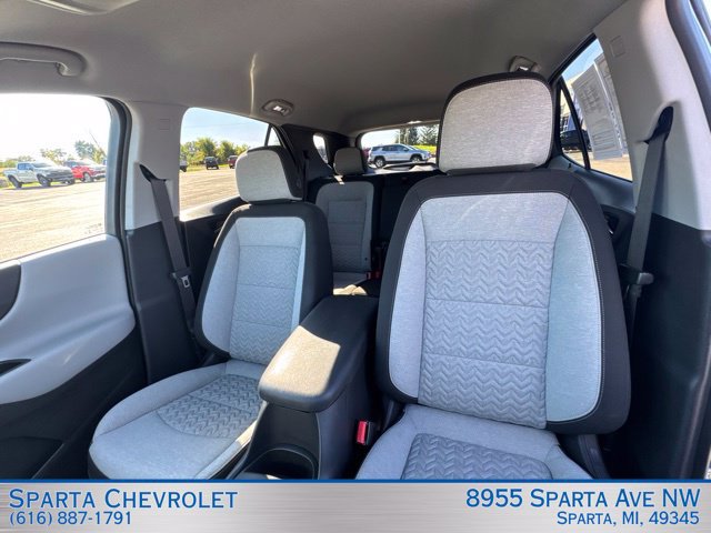 Used 2024 Chevrolet Equinox LT w/ Driver Convenience Package AWD/4WD image 13