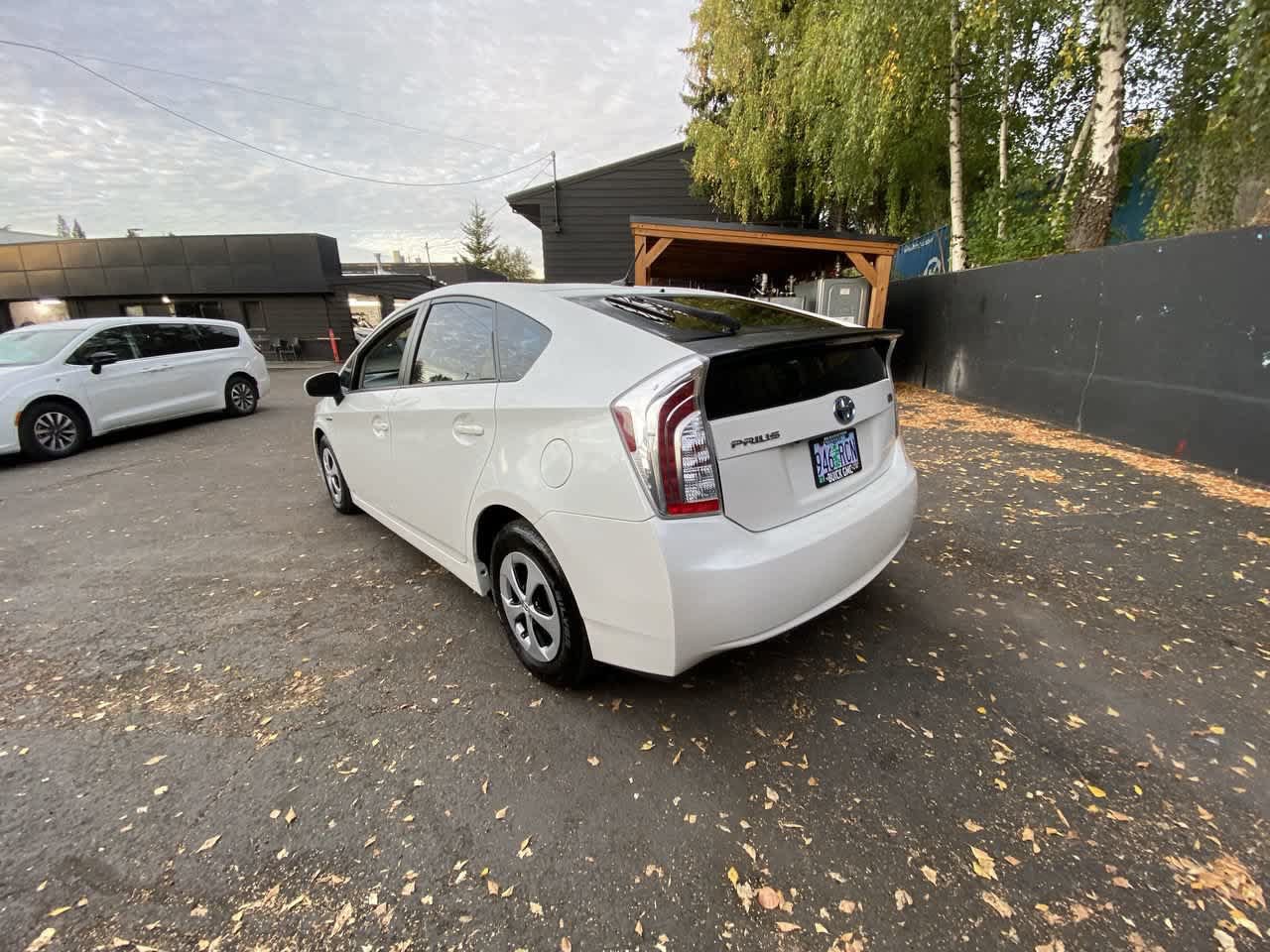 Used 2014 Toyota Prius Three FWD image 4