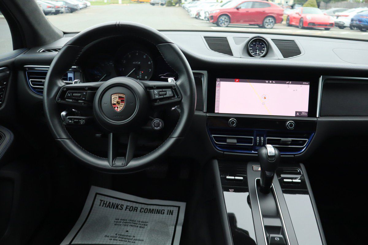 Used 2023 Porsche Macan GTS w/ Premium Package Plus AWD/4WD image 16