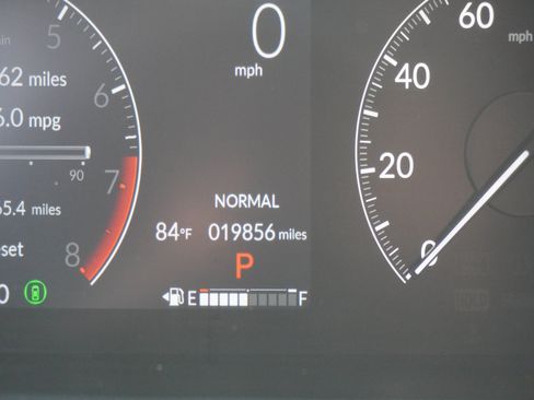 Used 2025 Honda HR-V Sport image 23