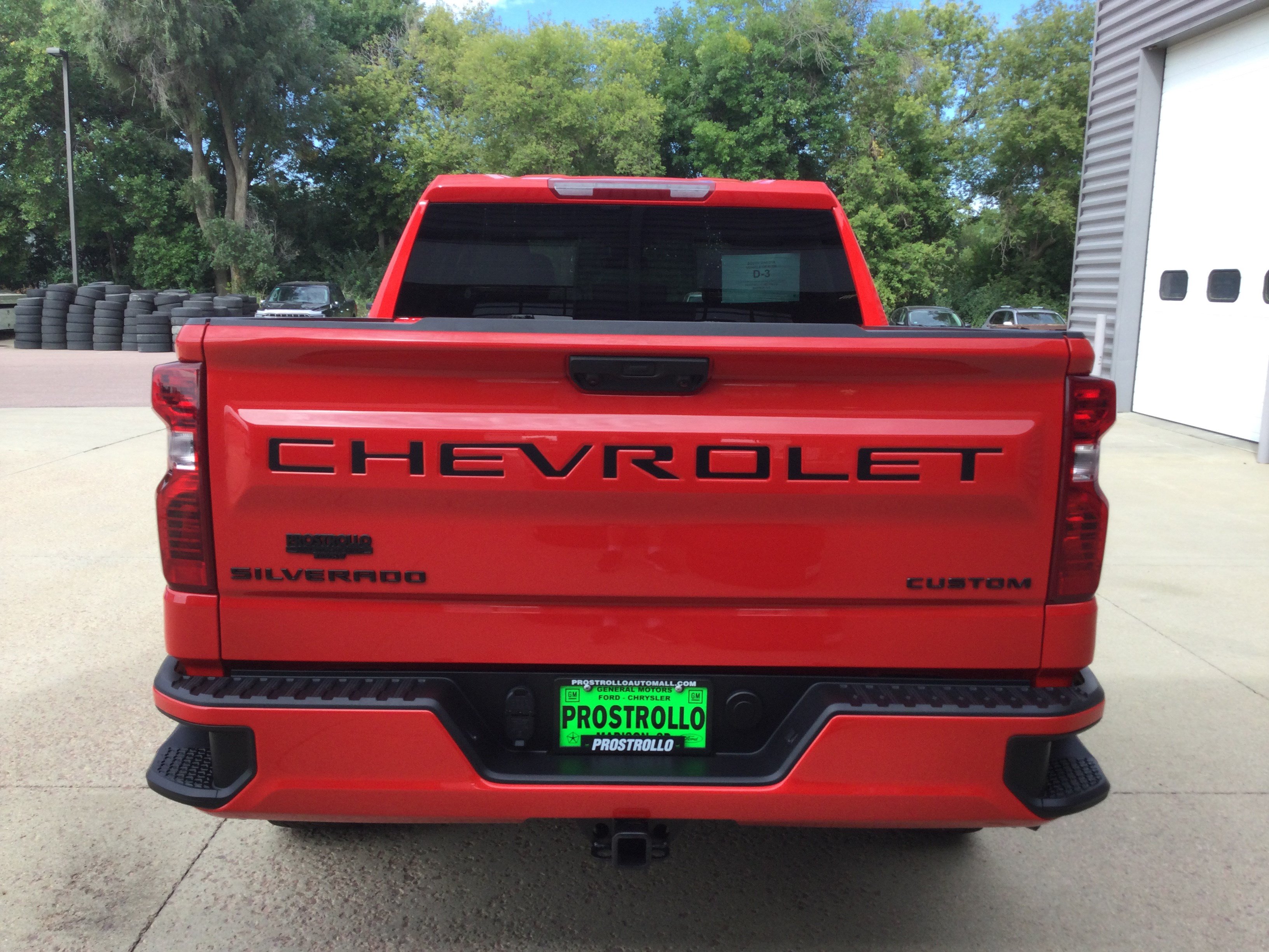 Used 2026 Chevrolet Silverado 1500 Custom w/ Turbomax Blackout Package AWD/4WD image 6