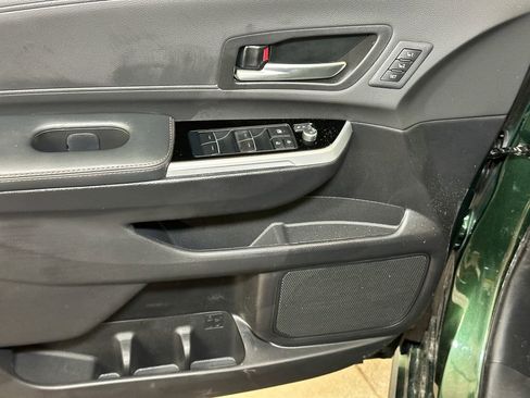 Used 2026 Toyota Sienna Platinum AWD/4WD image 26