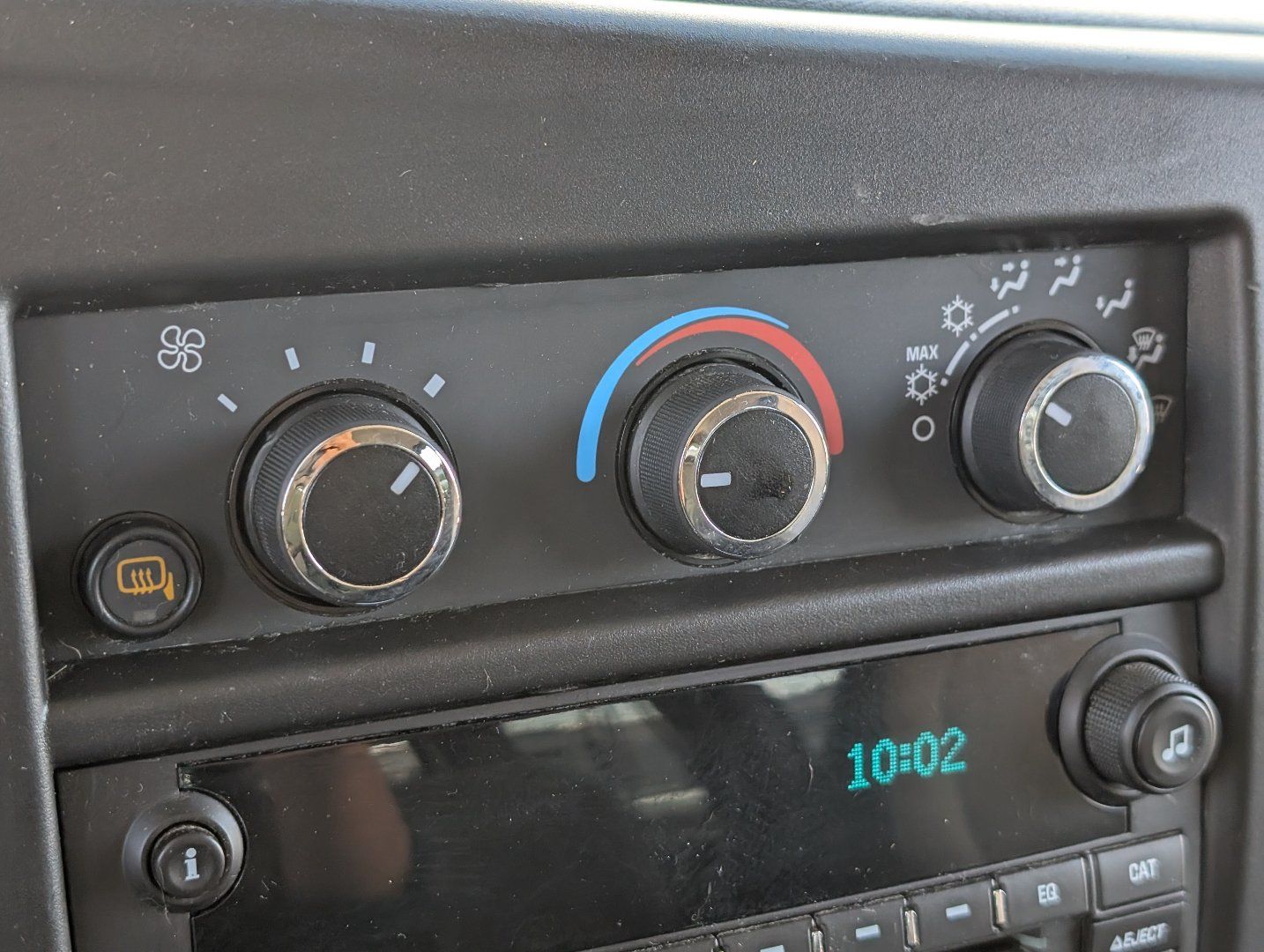 Used 2019 Chevrolet Express 2500 LT w/ LT Preferred Equipment Group RWD image 14
