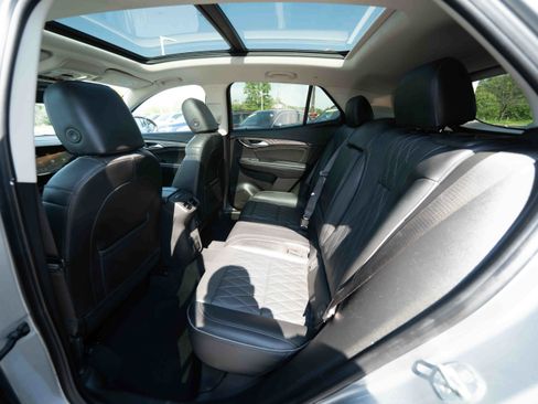 Used 2023 Buick Envision Avenir AWD/4WD image 23