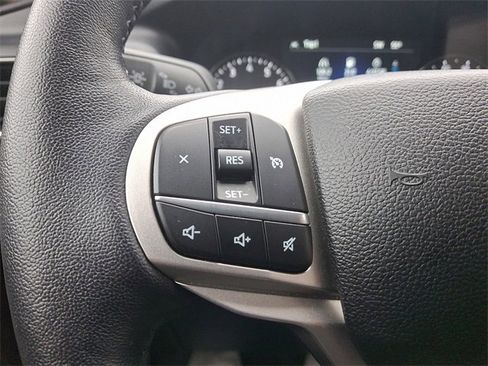 Used 2023 Ford Explorer XLT w/ Equipment Group 202A image 21