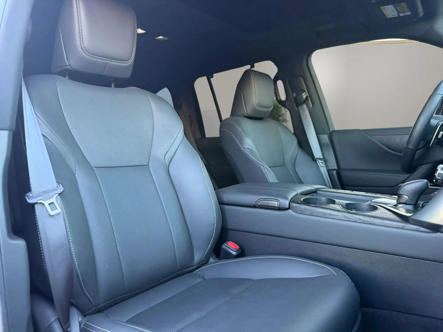 Used 2026 Lexus LX 700h Luxury w/ Accessory Package (Z1) AWD/4WD image 19
