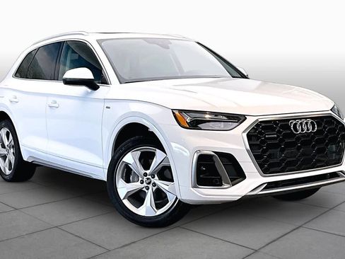 Used 2023 Audi Q5 2.0T Premium Plus w/ Premium Plus Package AWD/4WD image 3