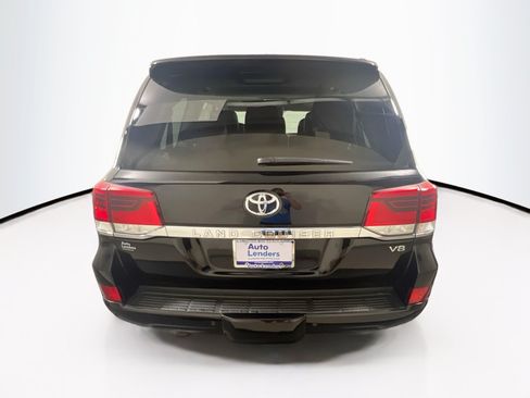 Used 2018 Toyota Land Cruiser w/ Carpet Mat Package AWD/4WD image 6