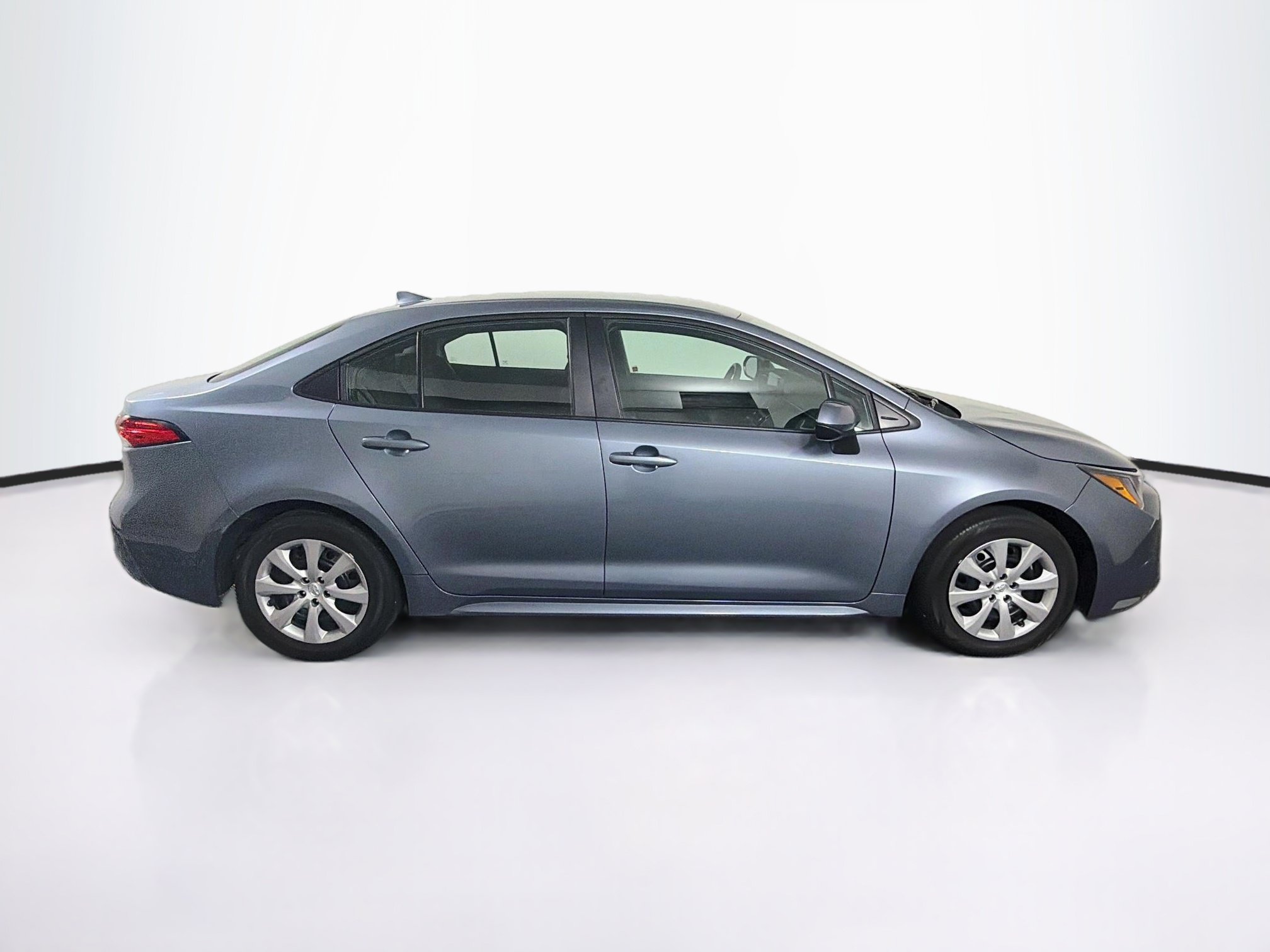 Used 2026 Toyota Corolla LE FWD image 10