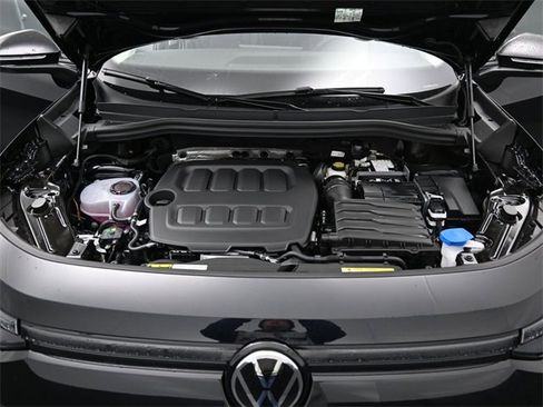 New 2026 Volkswagen Tiguan SE image 15