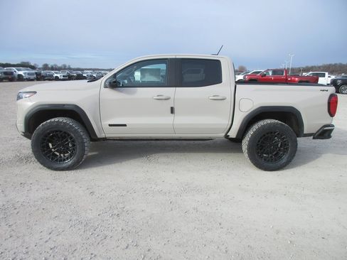 New 2026 GMC Canyon Elevation w/ Convenience Package image 8