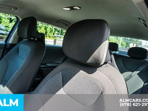 Used 2025 Kia K4 FWD image 18