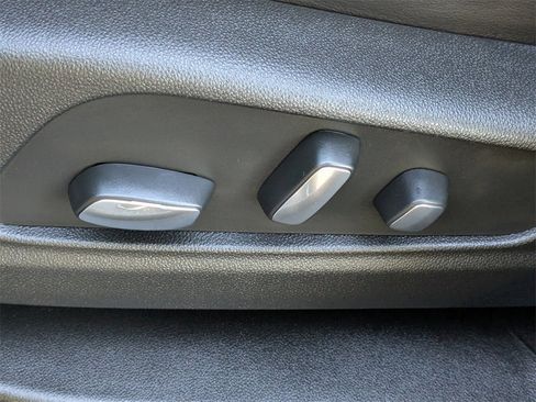 Certified 2025 Cadillac XT5 Premium Luxury image 23