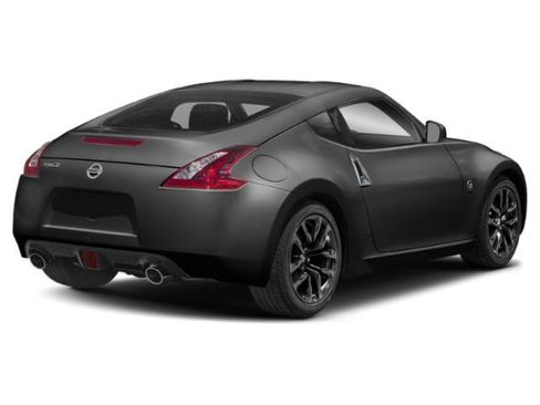 Used 2018 Nissan 370Z Touring image 2