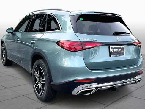 Used 2026 Mercedes-Benz GLC 300 4MATIC image 4