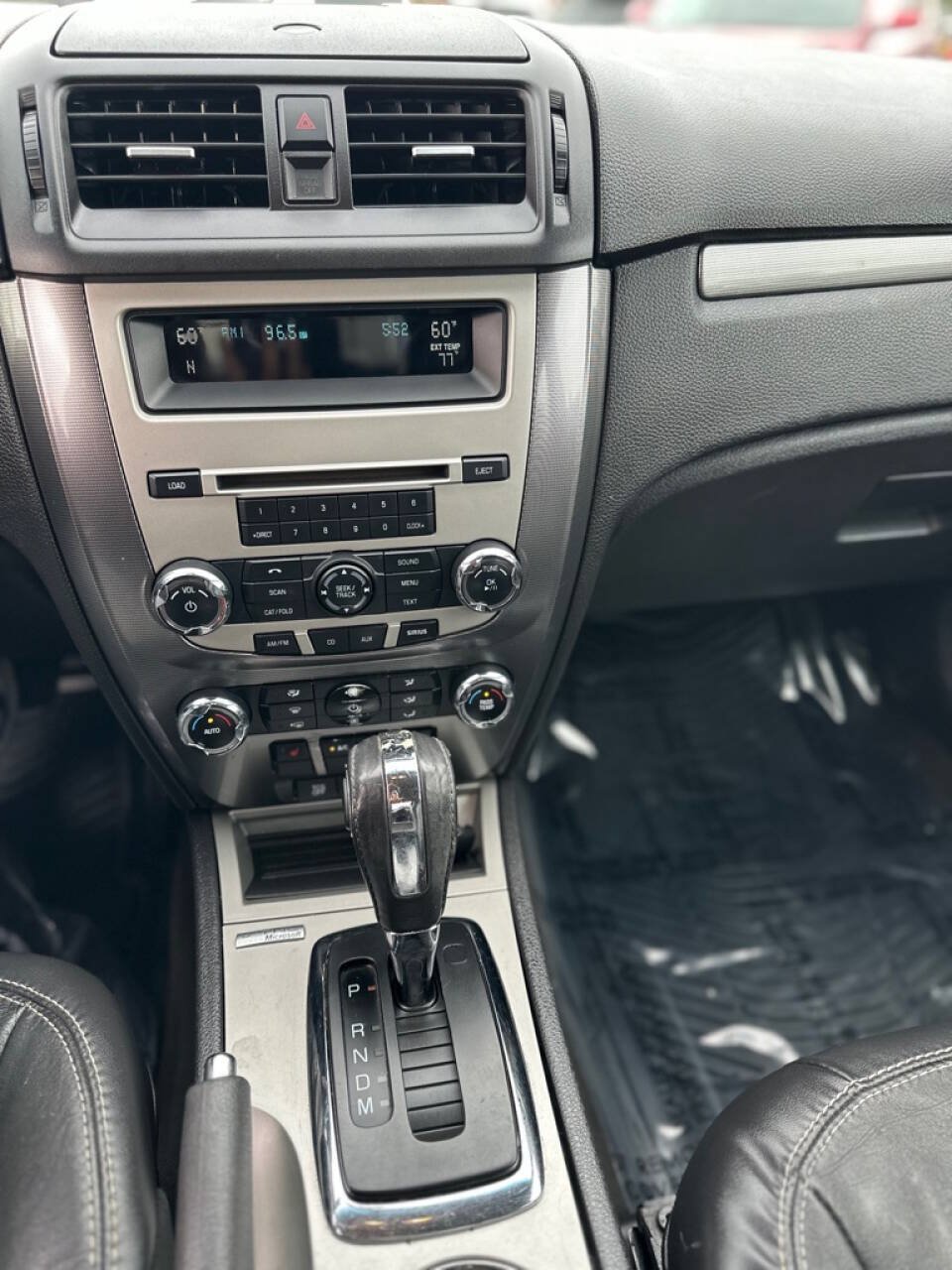 Used 2011 Ford Fusion SEL w/ Moons & Tunes Pkg FWD image 17