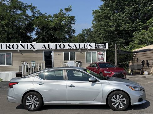 Used 2020 Nissan Altima 2.5 S FWD image 5