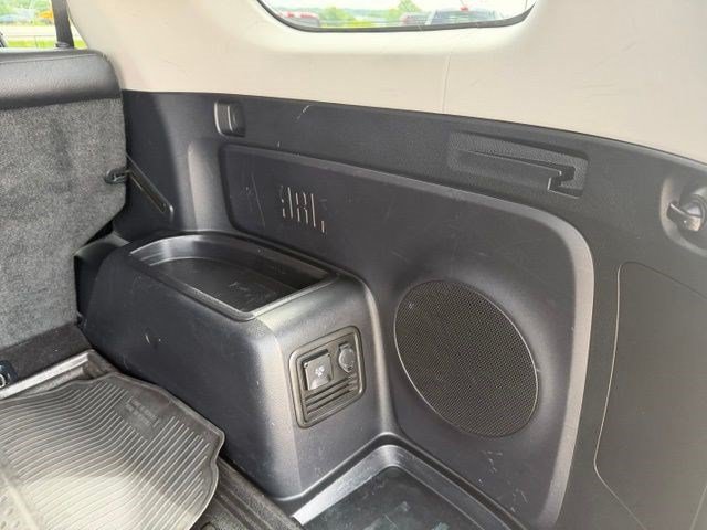 Used 2023 Toyota 4Runner Limited AWD/4WD image 38